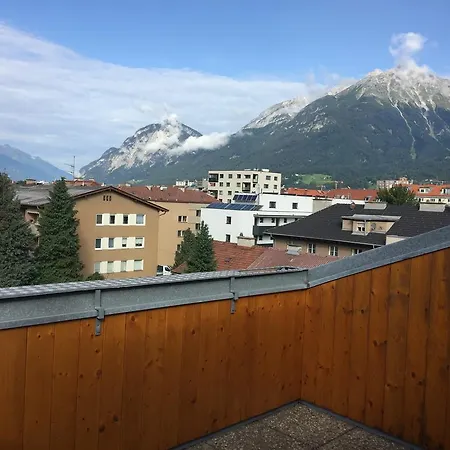 Binders Budget City-Mountain Hotel-3